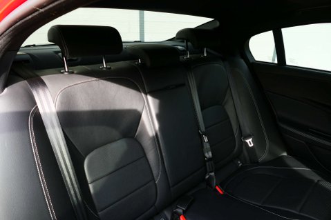 Jaguar XE 2.0 XE R-Sport D Auto 4dr 5