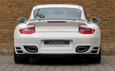 Porsche 911 (997) Turbo S 11