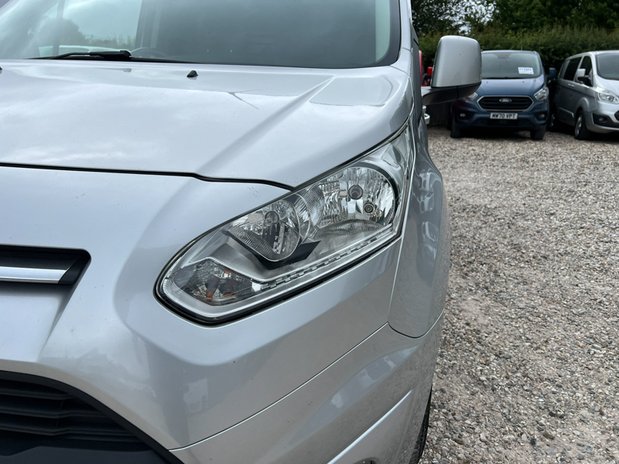 Ford Transit Connect SWB L1H1 Low Roof Limited Air Con Alloys Sensors EURO 6 NO VAT 21