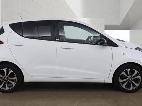 Hyundai i10 1.0 Play Euro 6 5dr 5