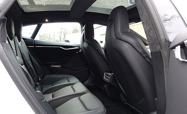Tesla Model S P85D 15