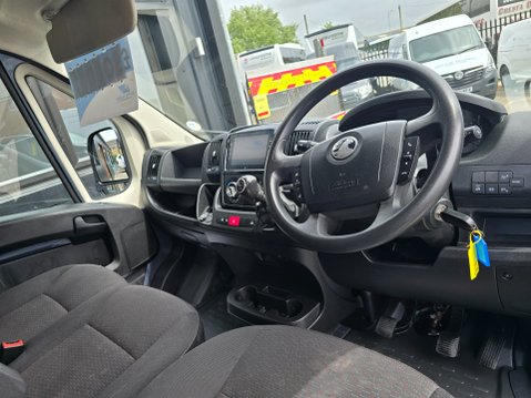 Vauxhall Movano L2H2 F3500 PRIME S/S 8