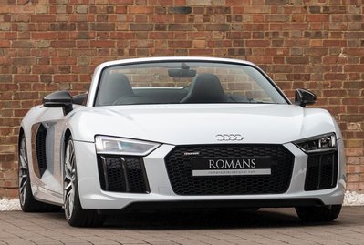 Audi R8 V10 Plus Spyder