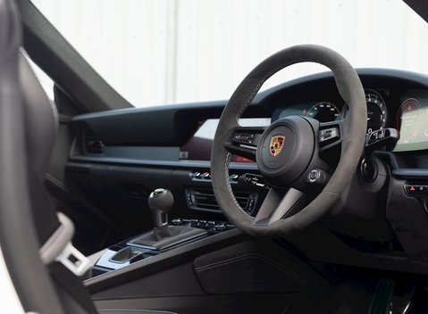 Porsche 911 (992) GT3 11