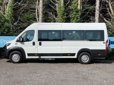 Peugeot Boxer 2.2 Boxer 440 17-SEAT Minibus Lite NON-D1 with Full width Ramp. E6 14