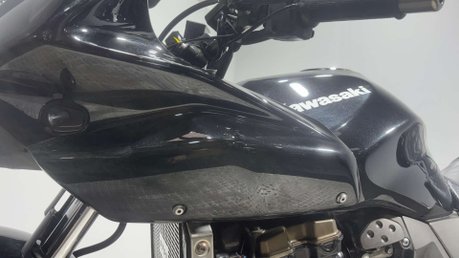 Kawasaki Z ZR750 2005 ONLY 20K NEW MOT SERVICED COMMUTER BIKE 750CC 40