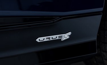 Lamborghini Urus S 35