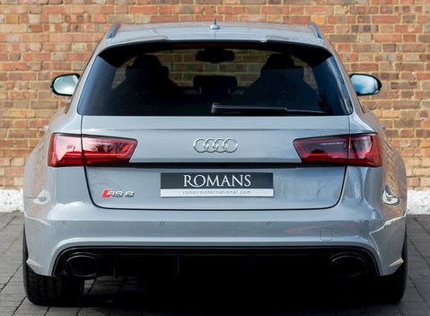 Audi RS6 Avant Performance 5
