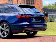 Audi A4 AVANT TFSI S LINE BLACK EDITION MHEV 12