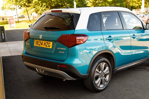 Suzuki Vitara SZ-T BOOSTERJET MHEV 8