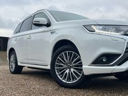 Mitsubishi Outlander PHEV DYNAMIC 14