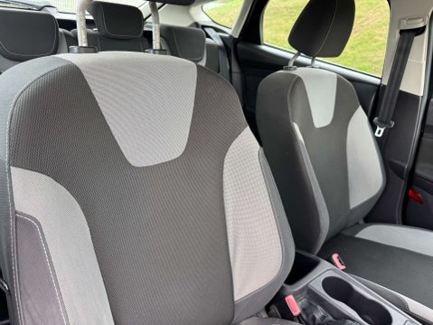 Ford Focus 1.6 Focus Zetec 125 Auto 5dr 5