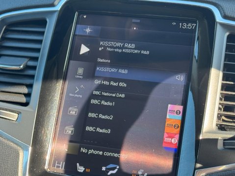 Volvo XC90 2.0 D5 Momentum Geartronic 4WD Euro 6 (s/s) 5dr 19