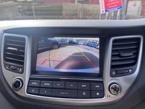 Hyundai TUCSON CRDI SE NAV BLUE DRIVE 17