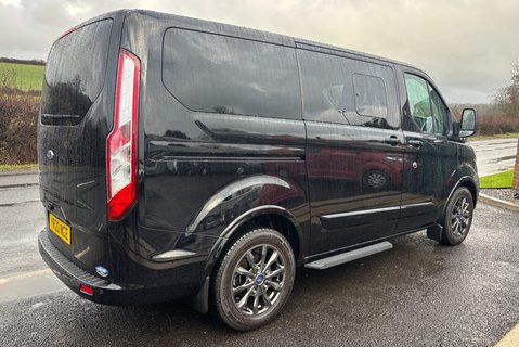 Ford Tourneo Custom 320 L1 Titanium X 185 ps 8 Seater 2