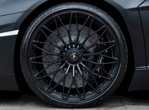 Lamborghini Aventador SV LP 750-4 Coupe 12