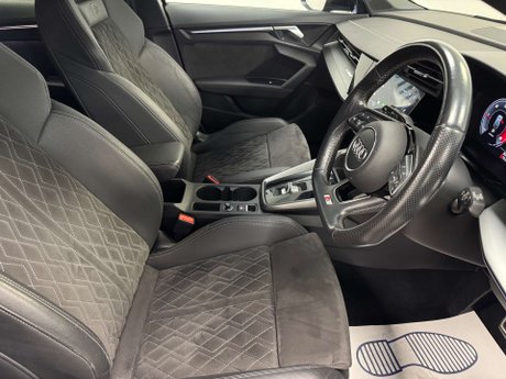 Audi A3 2.0 A3 Sportback 35 TDI S Line Edition 1 Semi-Auto 5dr 33