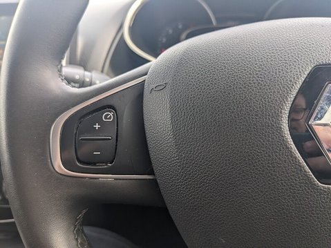 Renault Clio ICONIC DCI 16