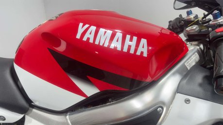Yamaha R6 5EB 2000 CARBED MODEL RUNNING SPORTS BIKE PROJECT BIKE 600CC 20