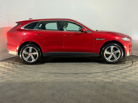 Jaguar F-Pace PORTFOLIO AWD 4
