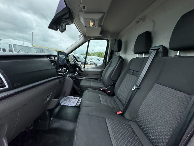 Ford Transit LWB L3H2 Med Roof Limited 350 Air Con Alloys Camera Nav Sensors EURO 6 18
