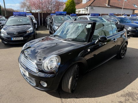 Mini Convertible 2.0 Cooper D Auto Euro 5 2dr 33