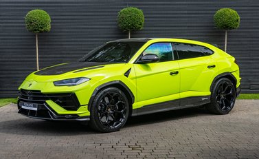 Lamborghini Urus PERFORMANTE 4