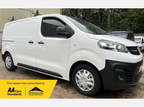 Vauxhall Vivaro 1.5 Turbo D 2700 Dynamic Panel Van 6dr Diesel Manual L1 H1 Euro 6 (s/s) (10 1