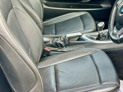 BMW 1 Series 2.0 120i Exclusive Edition Euro 5 (s/s) 2dr 11