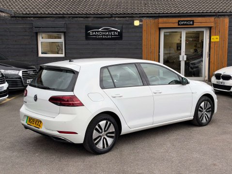 Volkswagen Golf 35.8kWh e-Golf Hatchback 5dr Electric Auto (136 ps) 5
