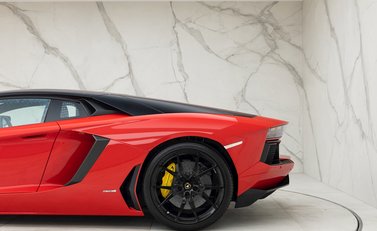 Lamborghini Aventador LP 700-4 Pirelli Edition 31