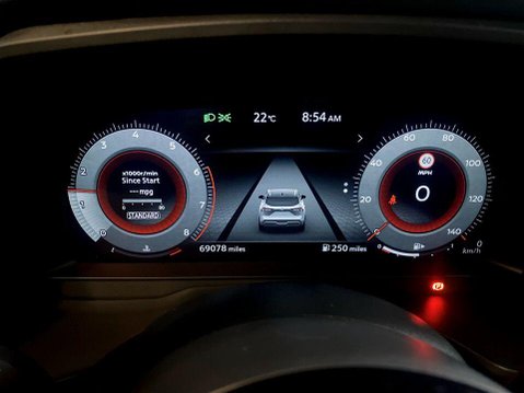Nissan Qashqai 1.3 DIG-T MHEV N-Connecta SUV 5dr Petrol Hybrid Manual Euro 6 (s/s) (140 ps 13