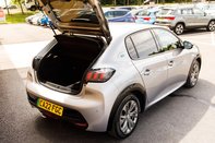 Peugeot 208 ALLURE PREMIUM 37
