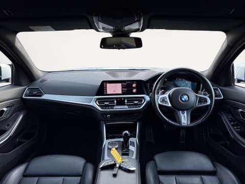 BMW 3 Series 2.0 320i M Sport Auto 4dr 10