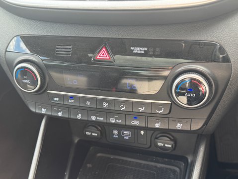 Hyundai TUCSON 1.6 CRDi Premium SE SUV 5dr Diesel Manual Euro 6 (s/s) (136 ps) 23