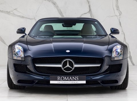 Mercedes-Benz SLS AMG 4