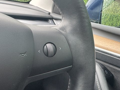 Tesla Model Y (Dual Motor) Long Range SUV 5dr Electric Auto 4WDE (384 bhp) 13