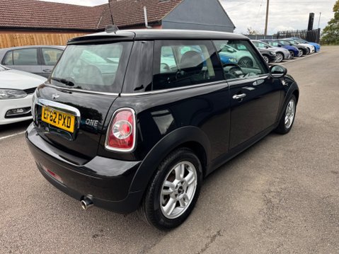 Mini Hatch ONE 15