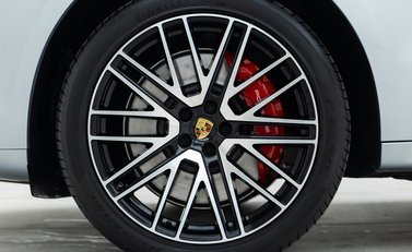 Porsche Macan GTS 21