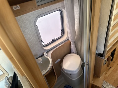Fiat Ducato ADRIA 2 BERTH MOTOR CARAVAN CAMPER VAN MOTORHOME 20