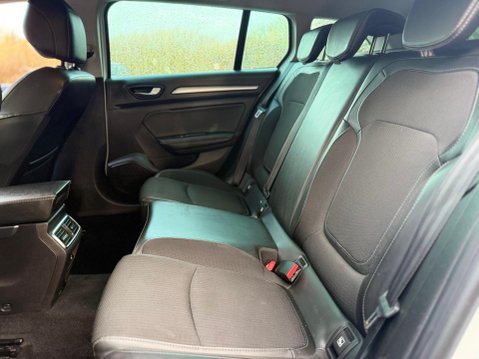 Renault Megane 1.5 Blue dCi Iconic Sport Tourer Euro 6 (s/s) 5dr 15