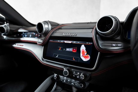 Ferrari GTC4 Lusso V12. WARRANTY. CARBON FIBRE INTERIOR. PANORAMIC ROOF. PASSENGER DISPLAY. 38