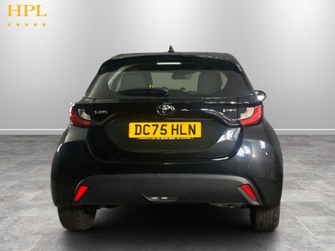 Toyota Yaris 1.5 VVT-h Icon Hatchback 5dr Petrol Hybrid E-CVT Euro 6 (s/s) (116 ps) 6