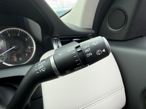 Land Rover Discovery Sport 1.5 P300e 12.2kWh R-Dynamic HSE SUV 5dr Petrol Plug-in Hybrid Auto 4WD Euro 40