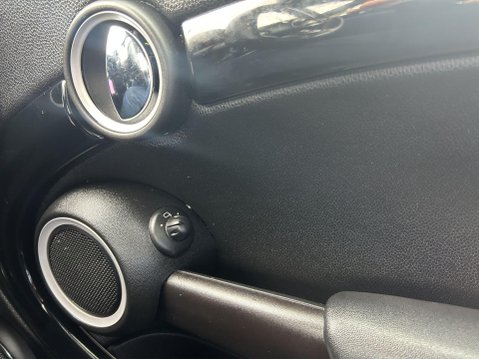 Mini Convertible 1.6 Cooper S Euro 5 (s/s) 2dr 50