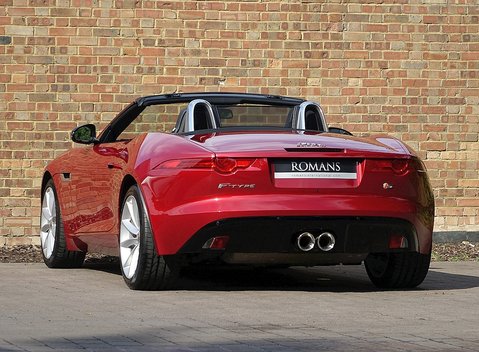 Jaguar F-Type V6 S Convertible 18