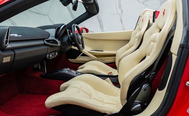 Ferrari 458 Spider 24