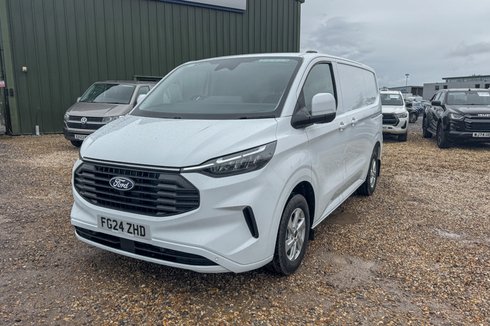 Ford Transit Custom SWB L1H1 Low Roof Limited 280 Air Con Alloys Sensors Cam EURO 6