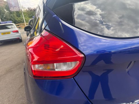 Ford Focus 1.5 TDCi Titanium Euro 6 (s/s) 5dr 12