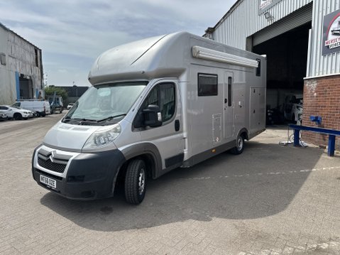 Citroen Relay 3500kg RACE VAN RACE TRUCK MOTORHOME LARGE GARAGE 1